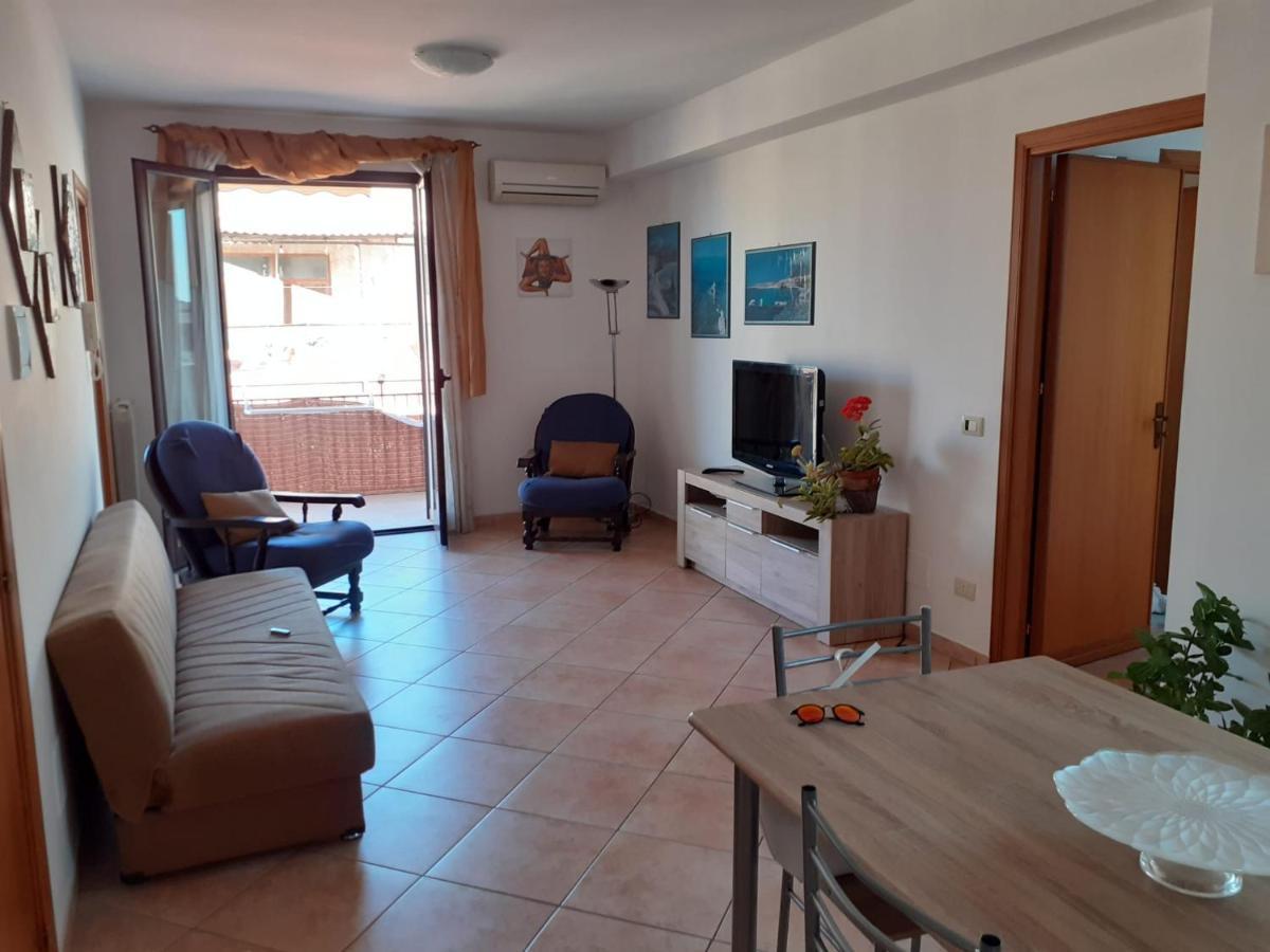 A Casa Di Loretta Apartment Terrasini Bagian luar foto