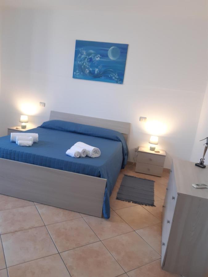 A Casa Di Loretta Apartment Terrasini Bagian luar foto