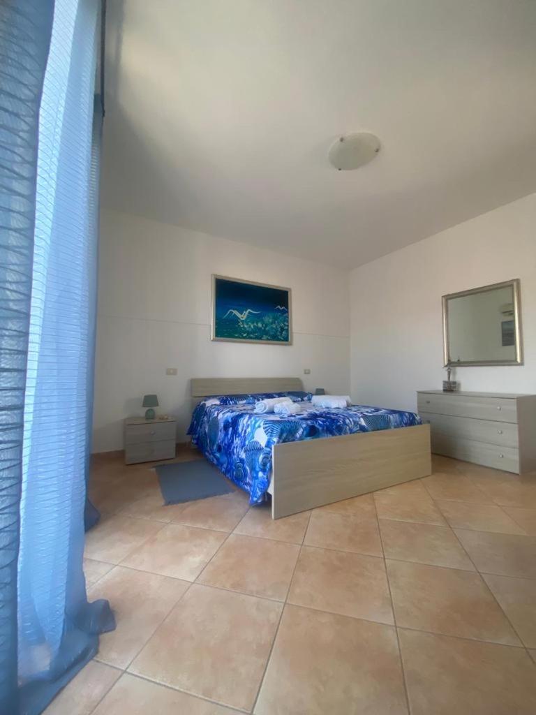 A Casa Di Loretta Apartment Terrasini Bagian luar foto
