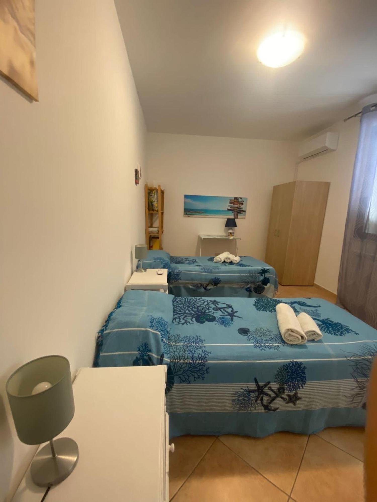 A Casa Di Loretta Apartment Terrasini Bagian luar foto