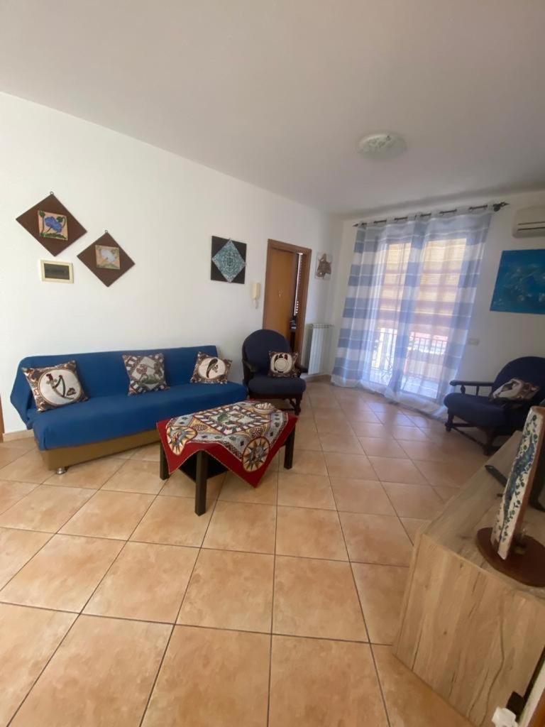 A Casa Di Loretta Apartment Terrasini Bagian luar foto